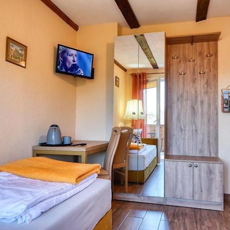 Osrodek Jagienka Zieleniec Bed & Breakfast ดุสนิกิ สดรอย ภายนอก รูปภาพ